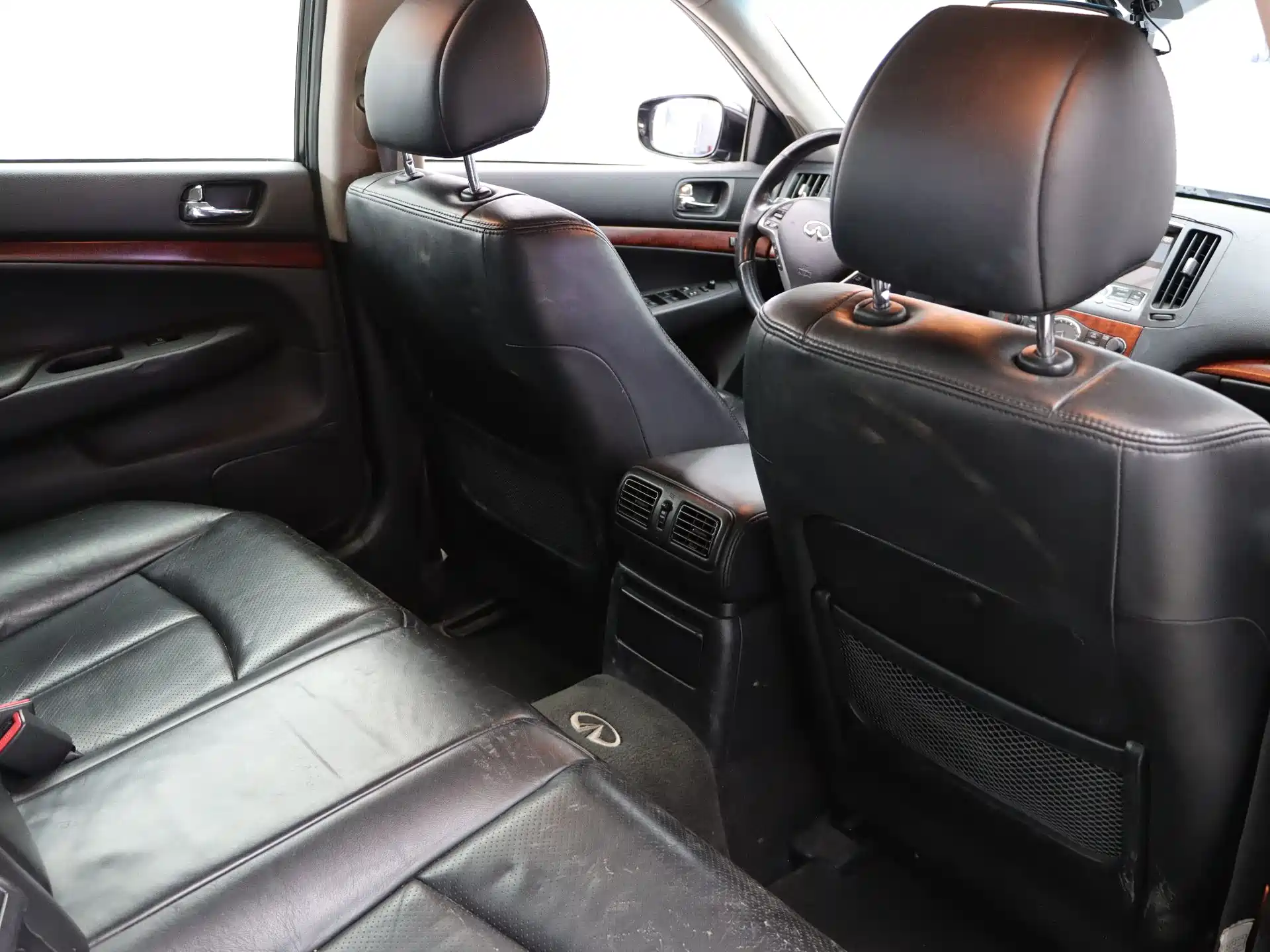 Photo 29 - Infiniti G Series