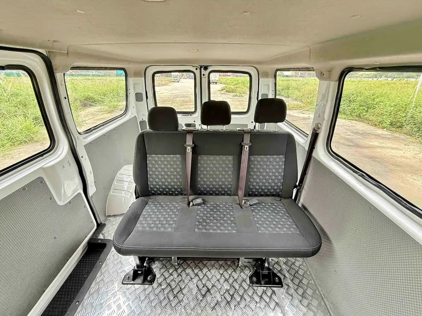 SAIC Maxus Xintu V80 2019 2.0T Plus 6MT Aoyun Short Wheelbase Ultra-low Roof 5/6-seater фото 17