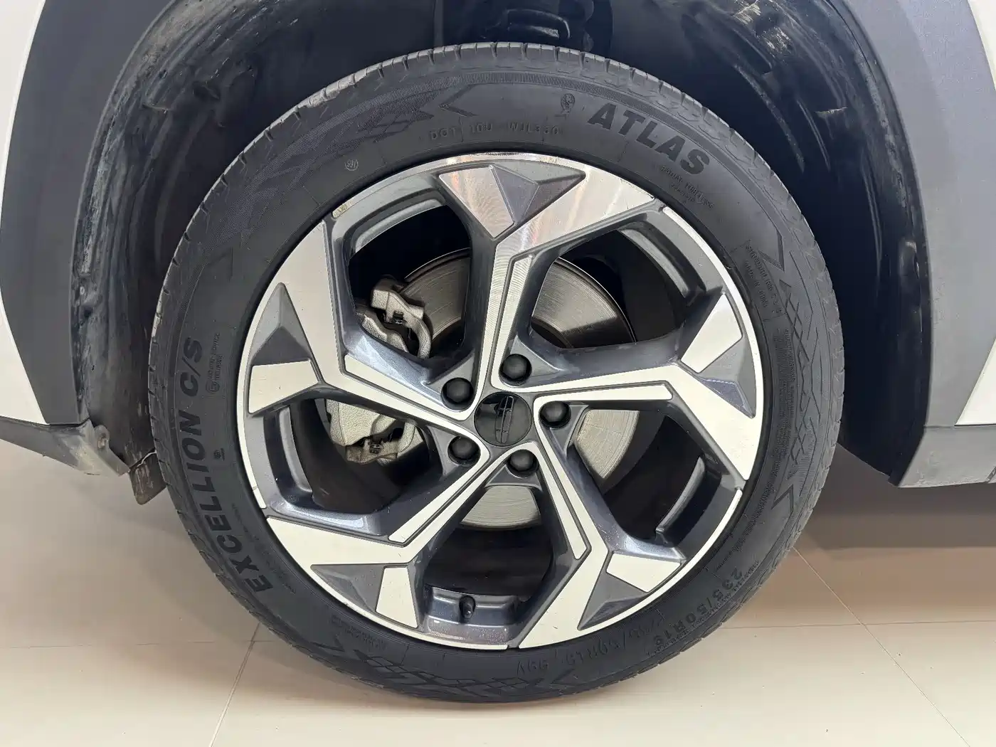 GEELY AUTOMOBILE BOYUE L