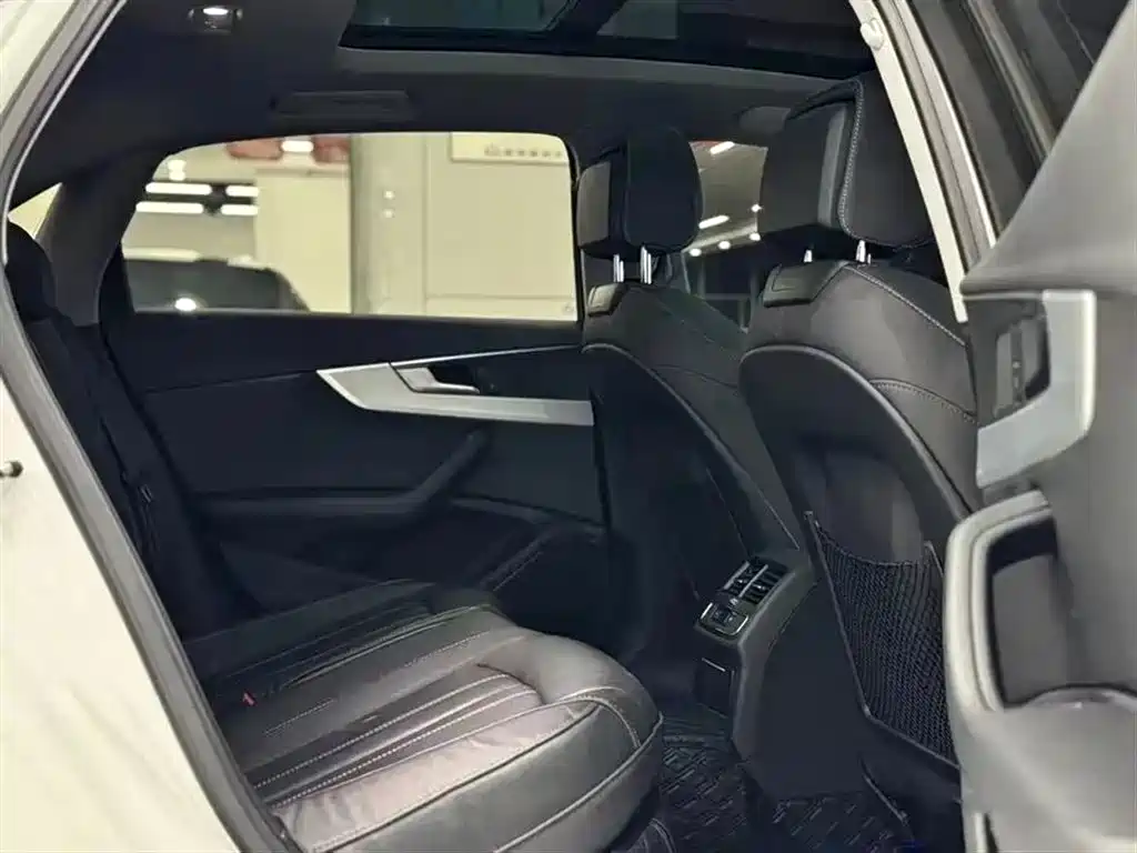 Audi A4L 2018 30th Anniversary 40 TFSI Progressive фото 8