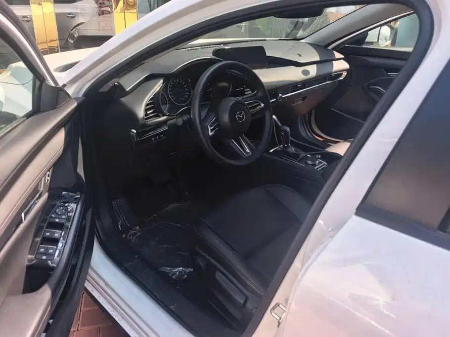 Mazda Mazda3 Axela 2026 2024 2.0L Automatic Premium Wisdom Edition