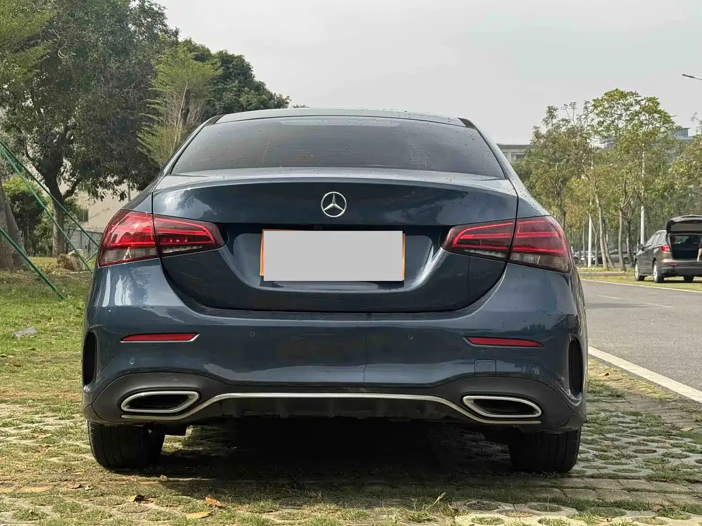 Mercedes-Benz A-Class 2019 A 180 L Sport Sedan фото 4