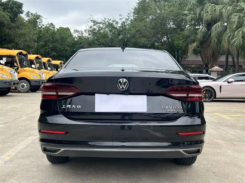 Volkswagen Lavida 2022 280TSI DSG Comfort Edition фото 8