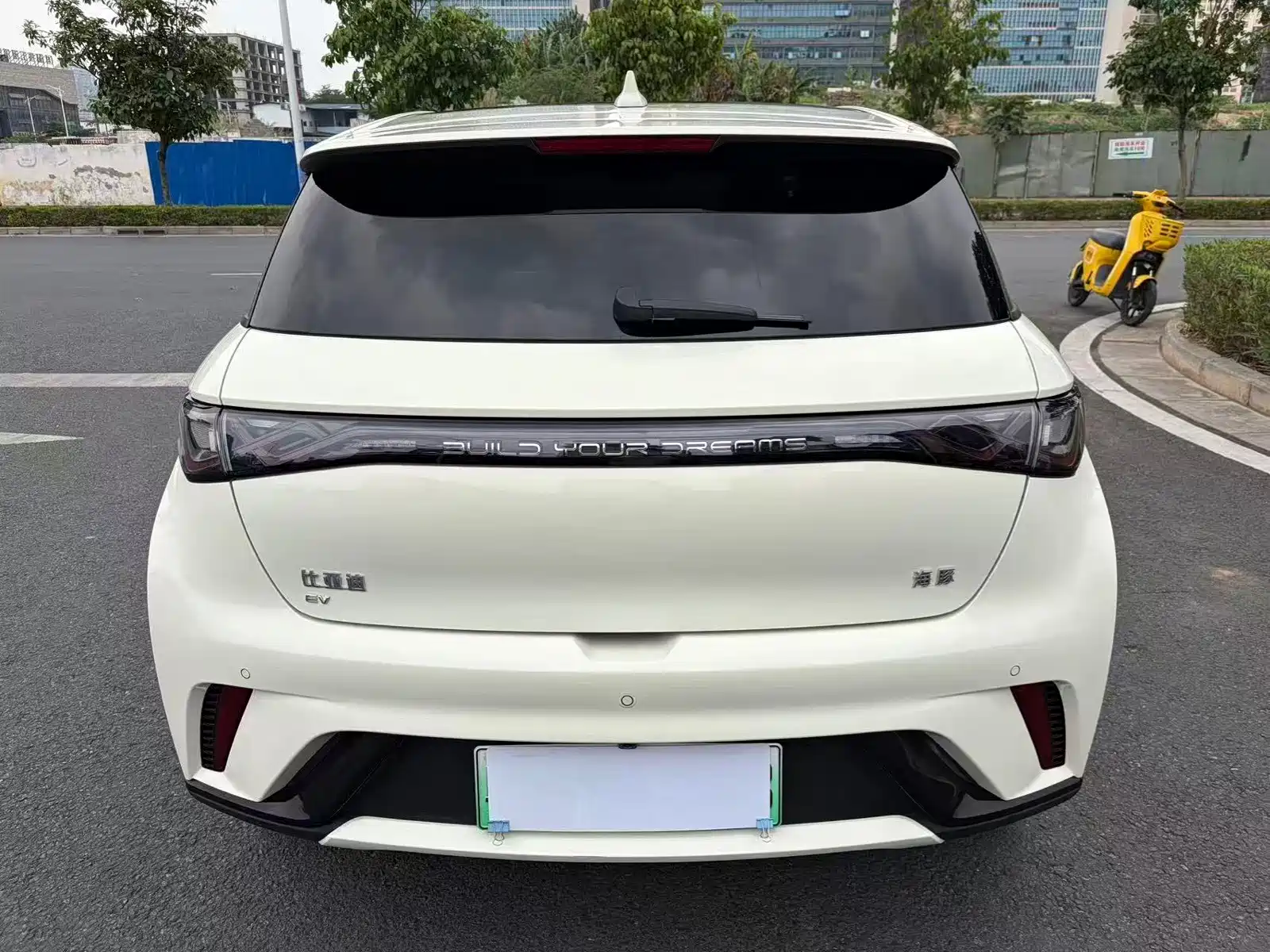Фото 5 - BYD Dolphin