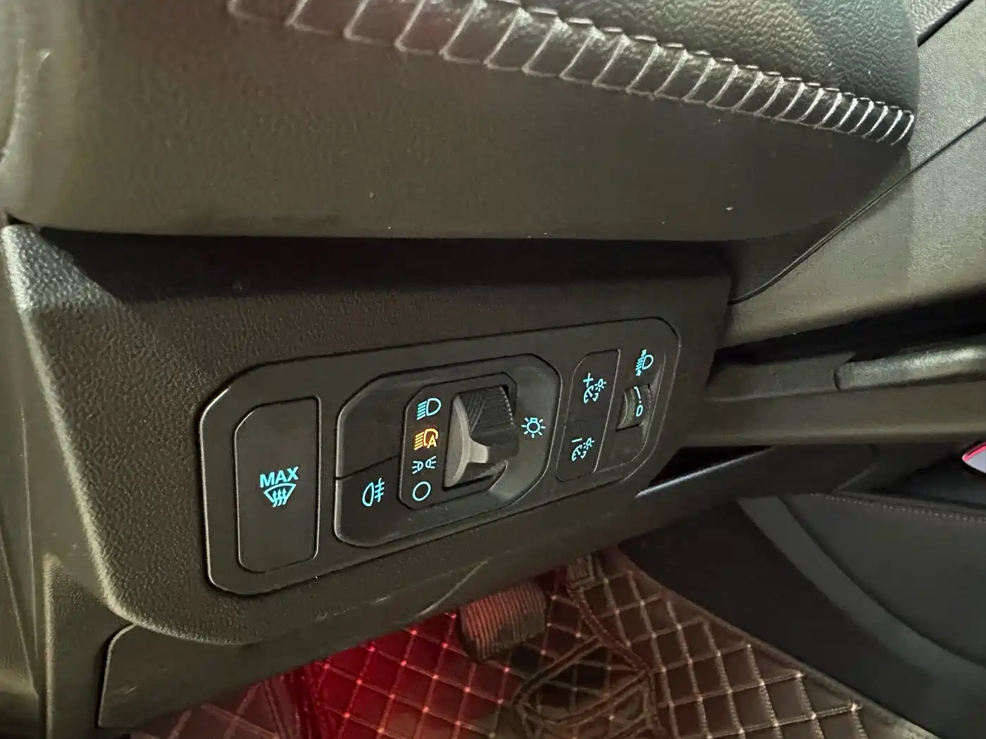 Ford Mondeo 2024 2.0T E-Hybrid Sport ST-Line фото 8