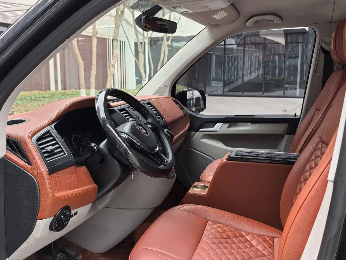 Volkswagen Caravelle 2017 2.0TSI 4WD Luxury 8-Seater фото 11