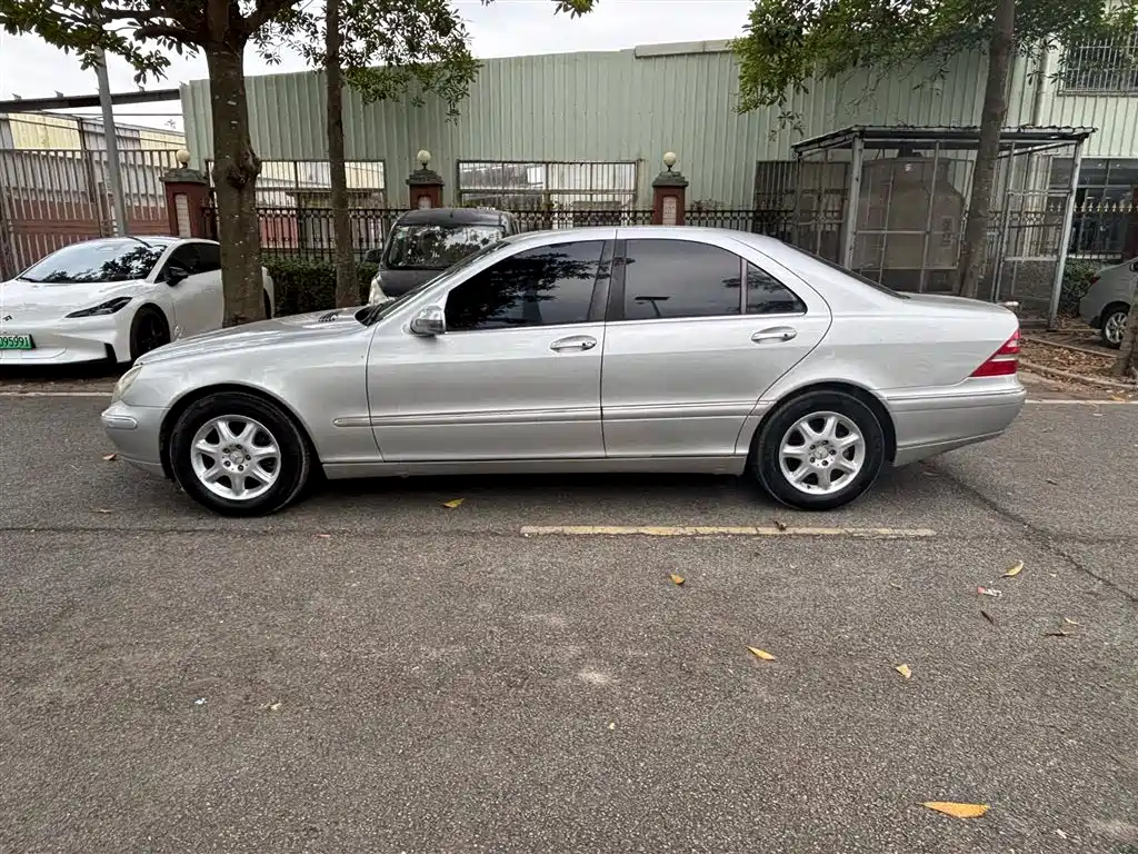 Mercedes-Benz S-Class фото 9