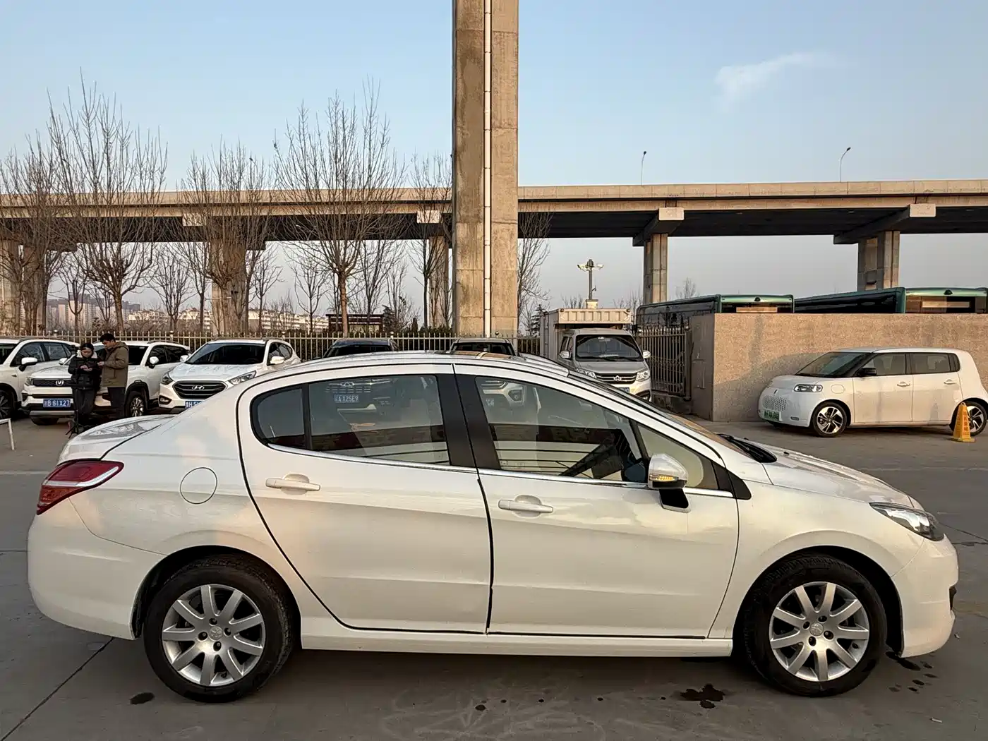 Peugeot 308 2014 Model Joy Edition Classic 1.6L Automatic Trend Style фото 7