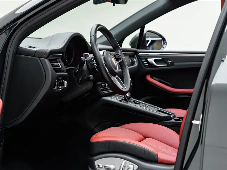 Porsche Macan 2018 Macan 2.0T фото 8