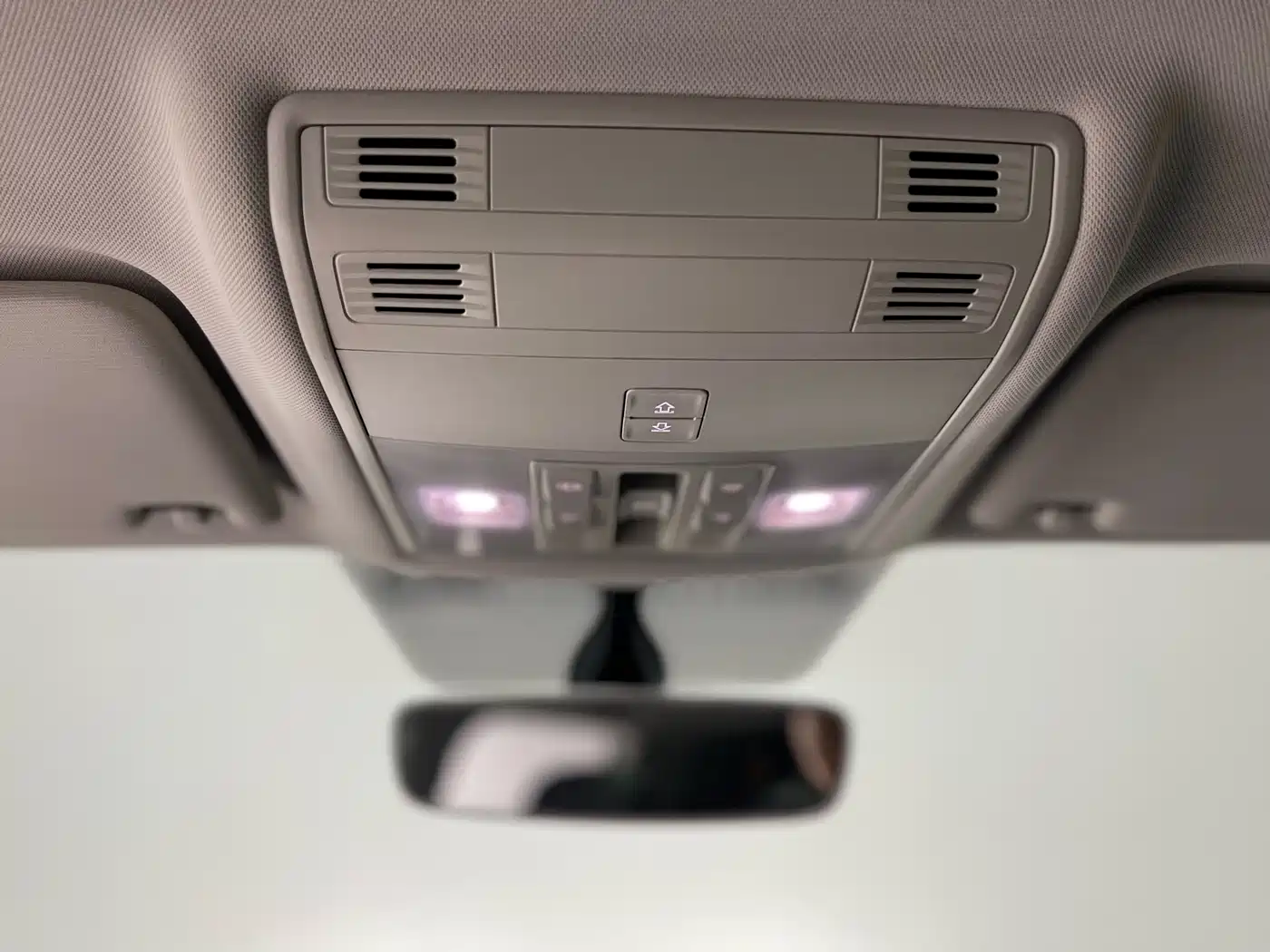 Volkswagen Tharu 2019 Model 330TSI 4WD Flagship Edition China VI фото 29