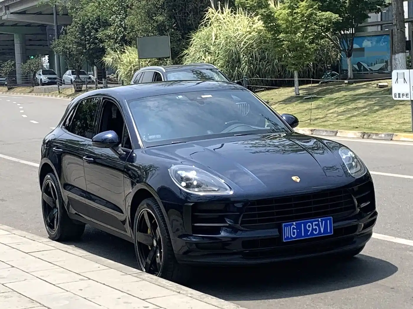 Porsche Macan 2018 Macan 2.0T фото 3