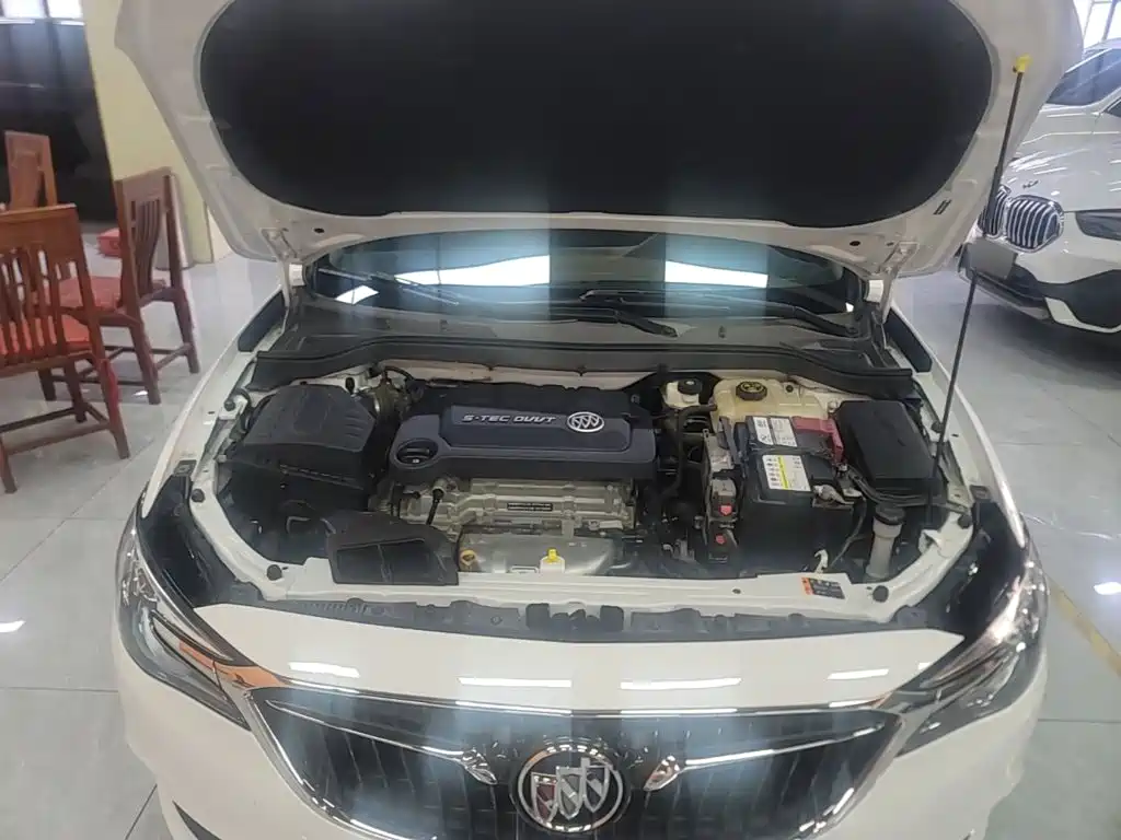 Фото 20 - Buick Excelle
