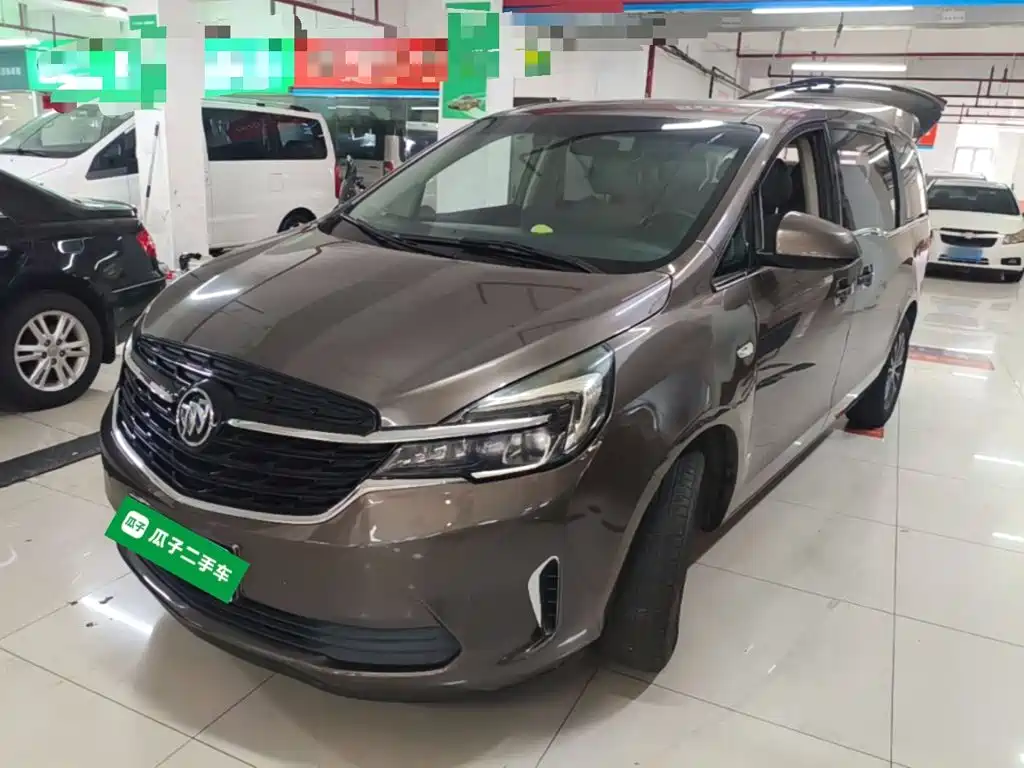 Фото 2 - Buick GL8