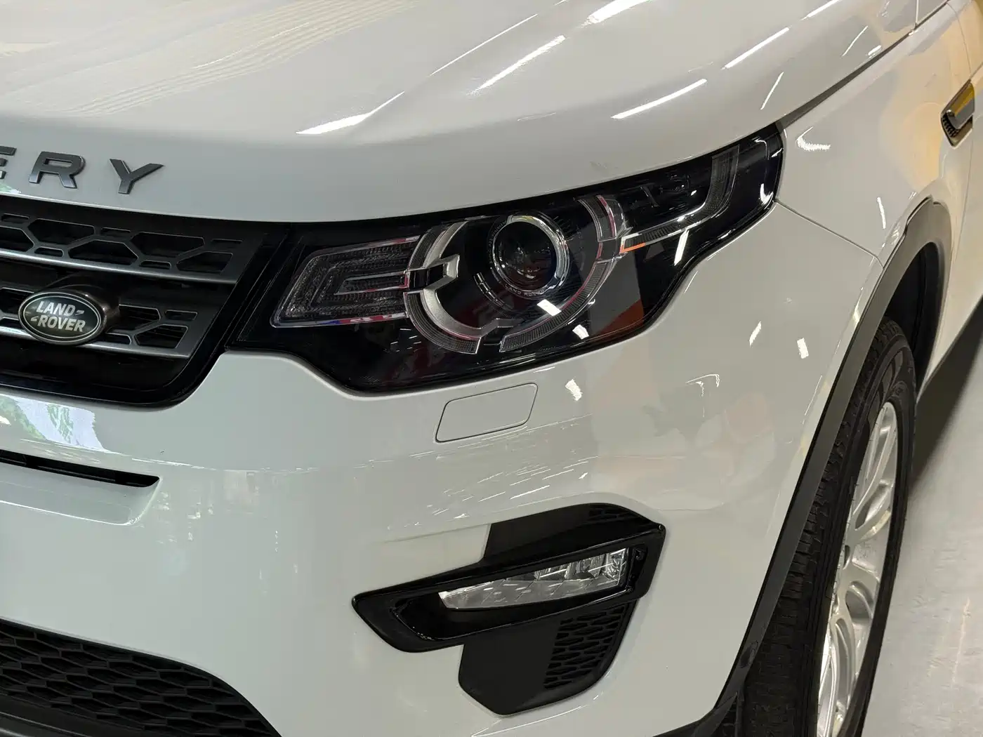 Land Rover Discovery Sport 2019 240PS SE Edition China V фото 23