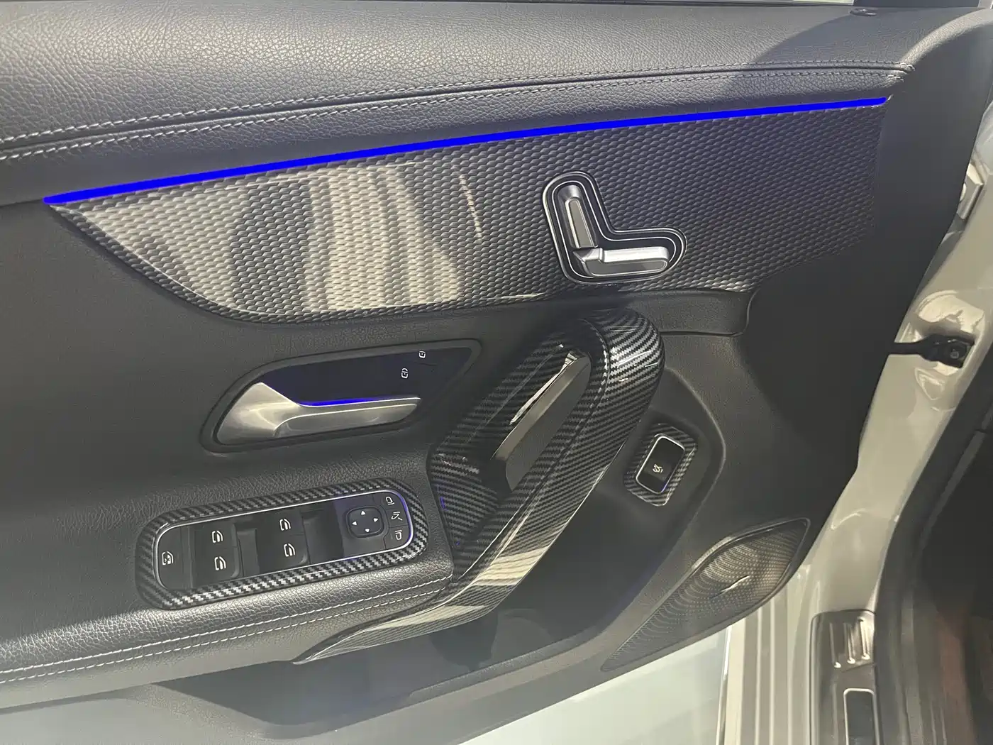 Mercedes-Benz A-Class 2020 A 200 L Sport Sedan фото 8