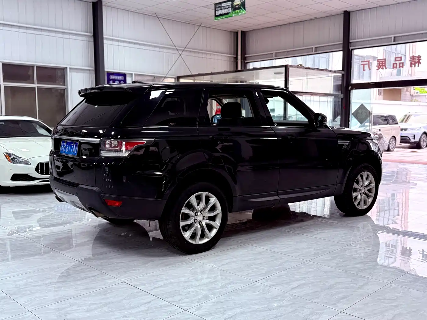 Land Rover Range Rover Sport 2014 3.0 SC V6 HSE фото 4