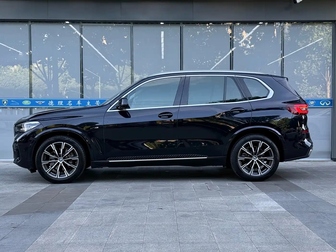 BMW X5 (Import) 2021 xDrive30i M Sport Package фото 11