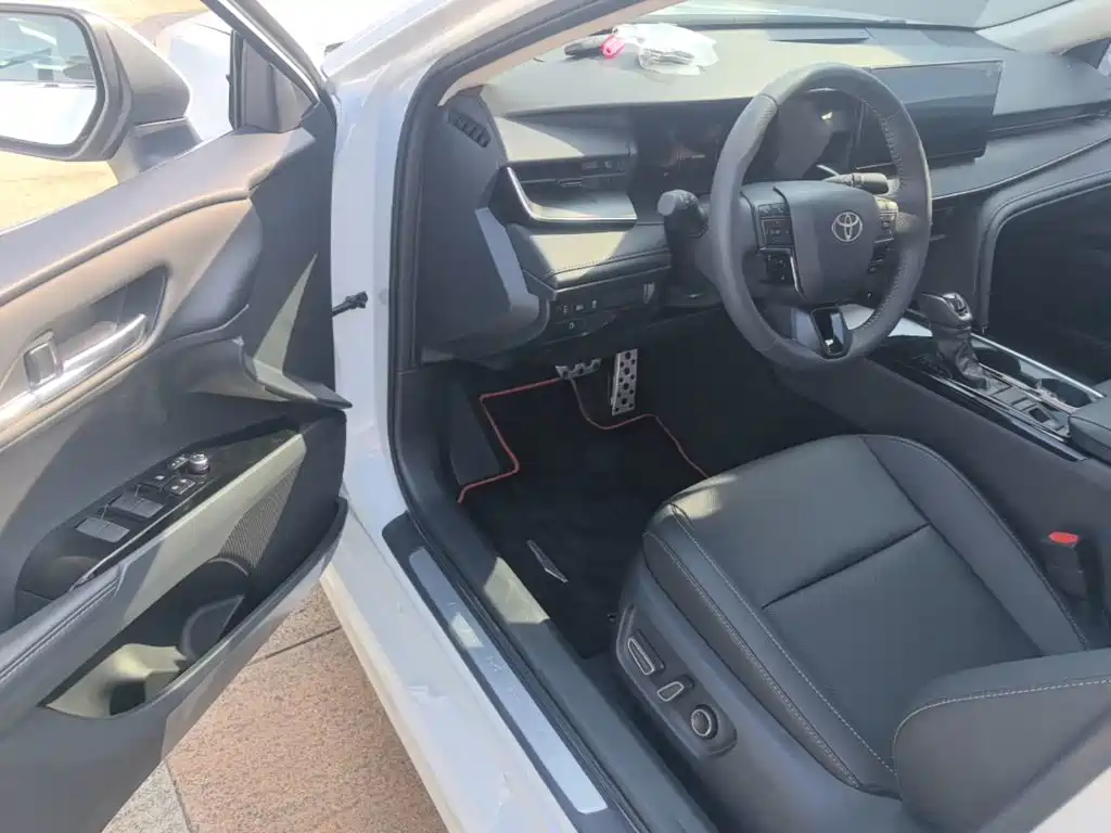 Toyota Camry 2026 2026 Hybrid 2.0HSE Sport Lite Edition