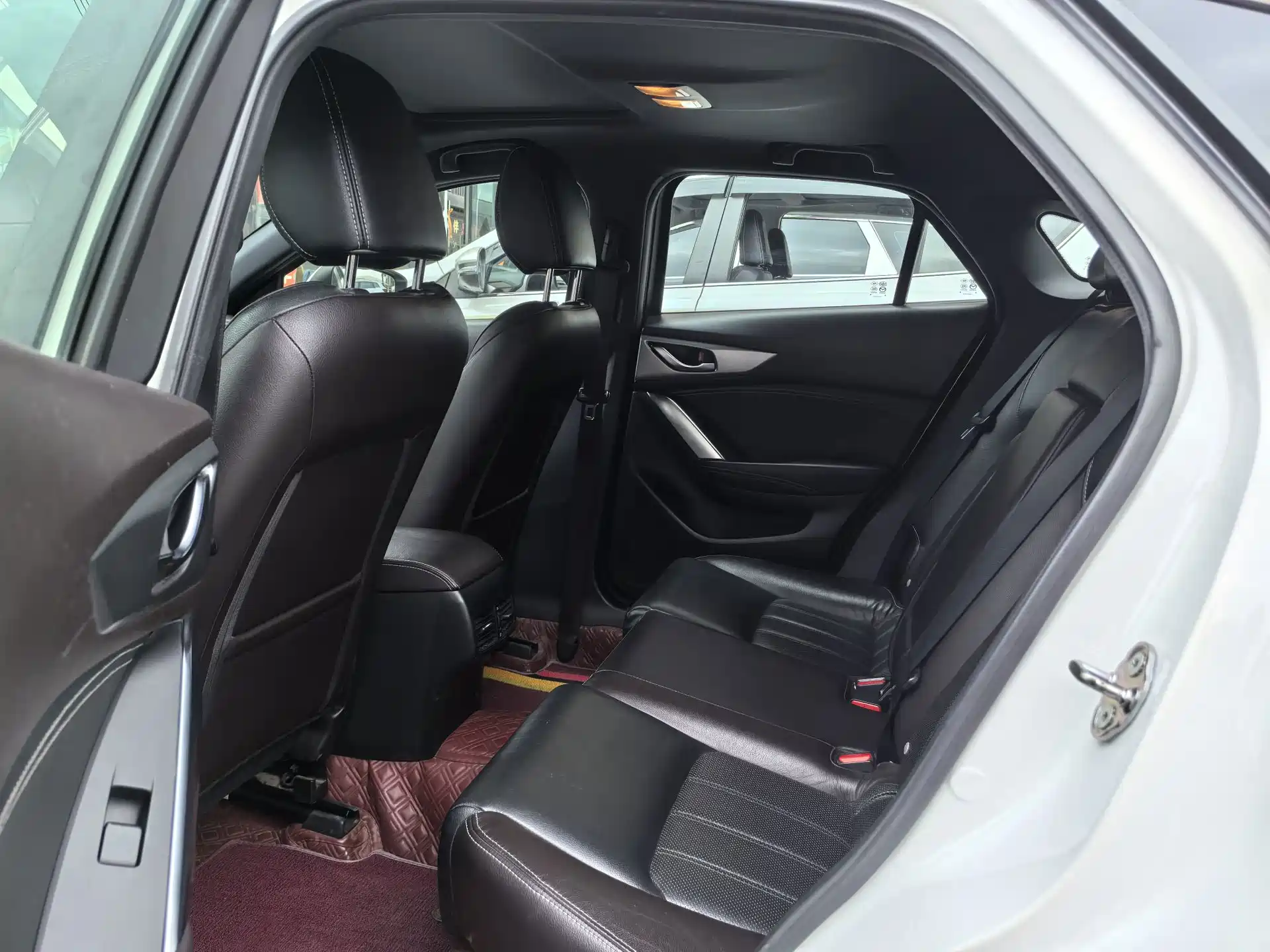 Фото 9 - Mazda CX-4