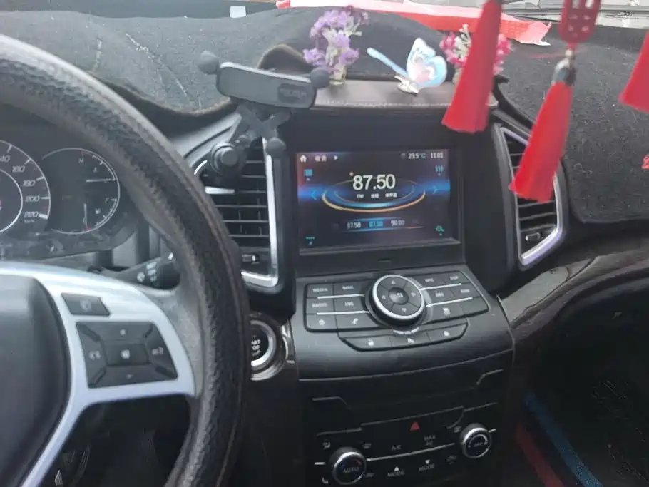 BAIC Huansu S6 2016 2017 1.5T CVT Delight