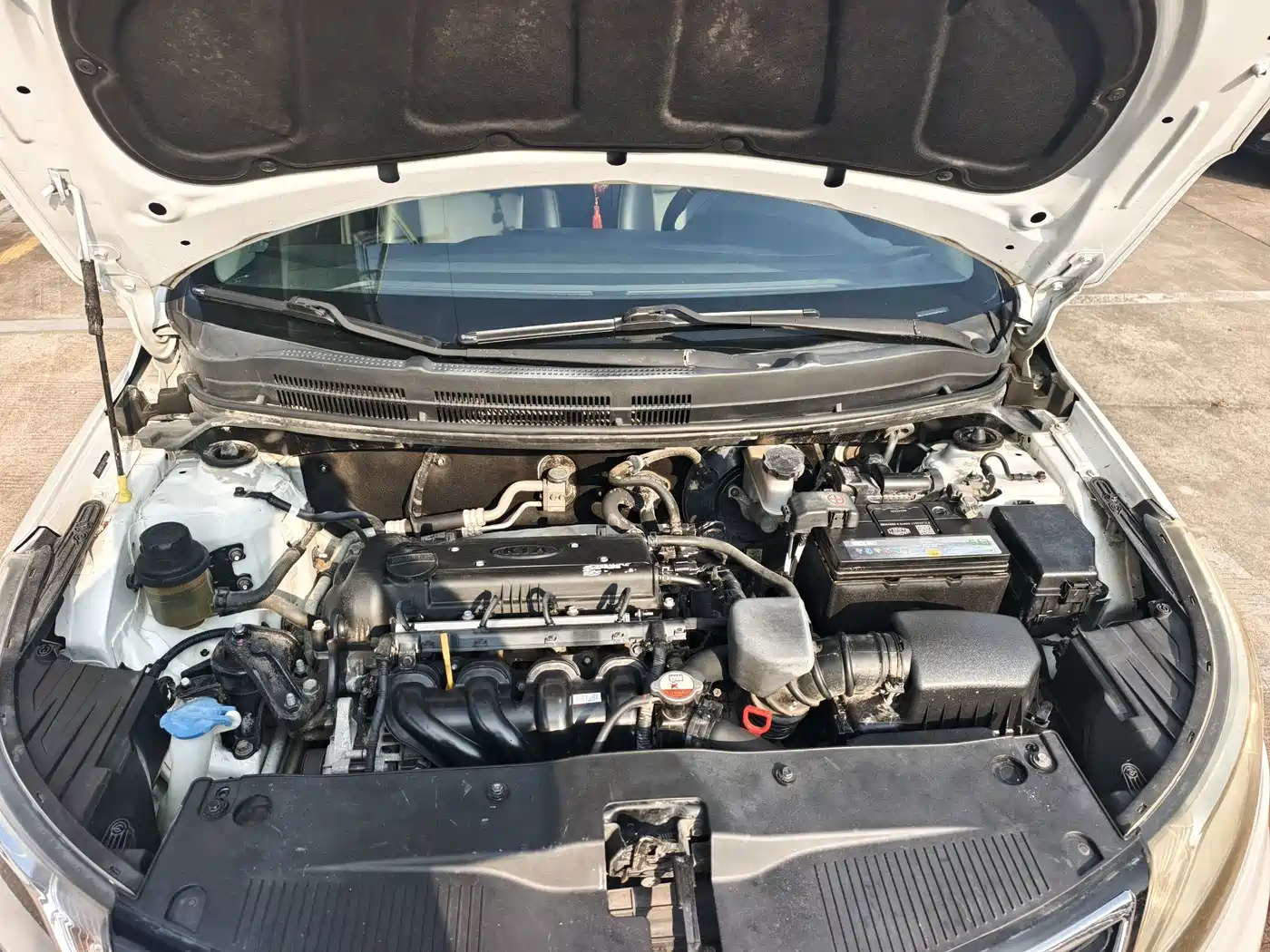Kia K2 2013 2012 Sedan 1.6L AT Premium Commemorative Edition