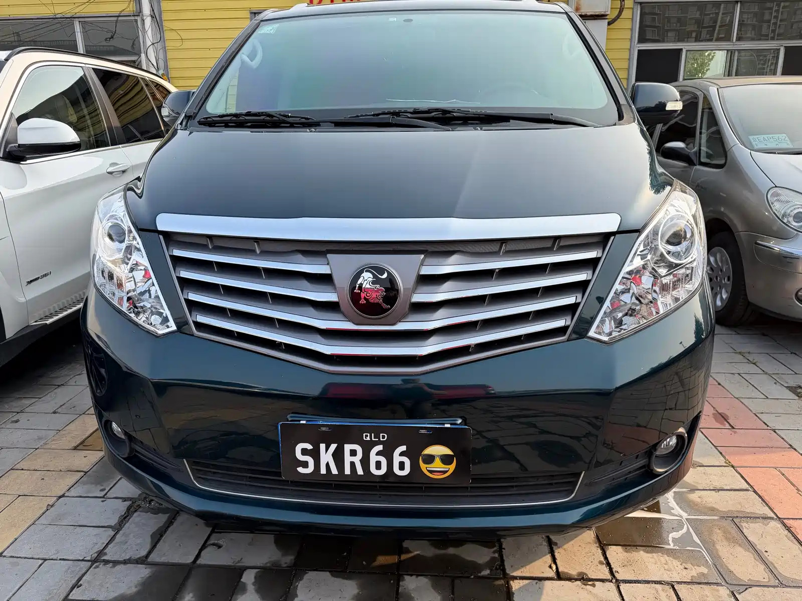 Photo 2 - Dongfeng Fengxing Lingzhi PLUS
