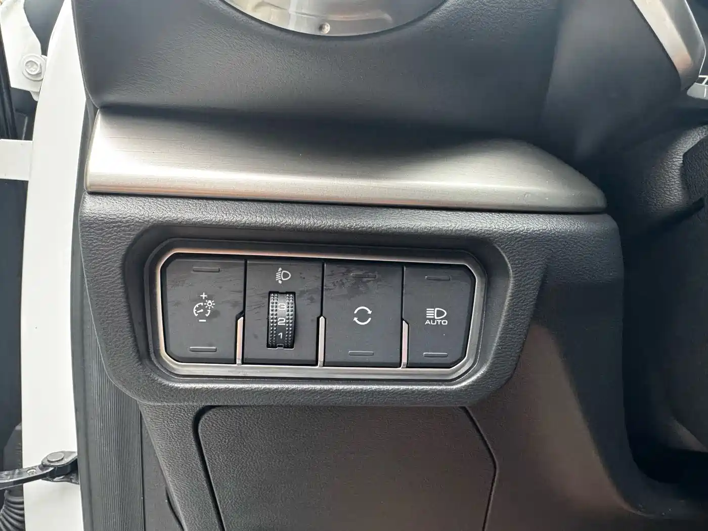 WEY VV6 2021 2021 2.0T 2WD Smart Enjoyment+