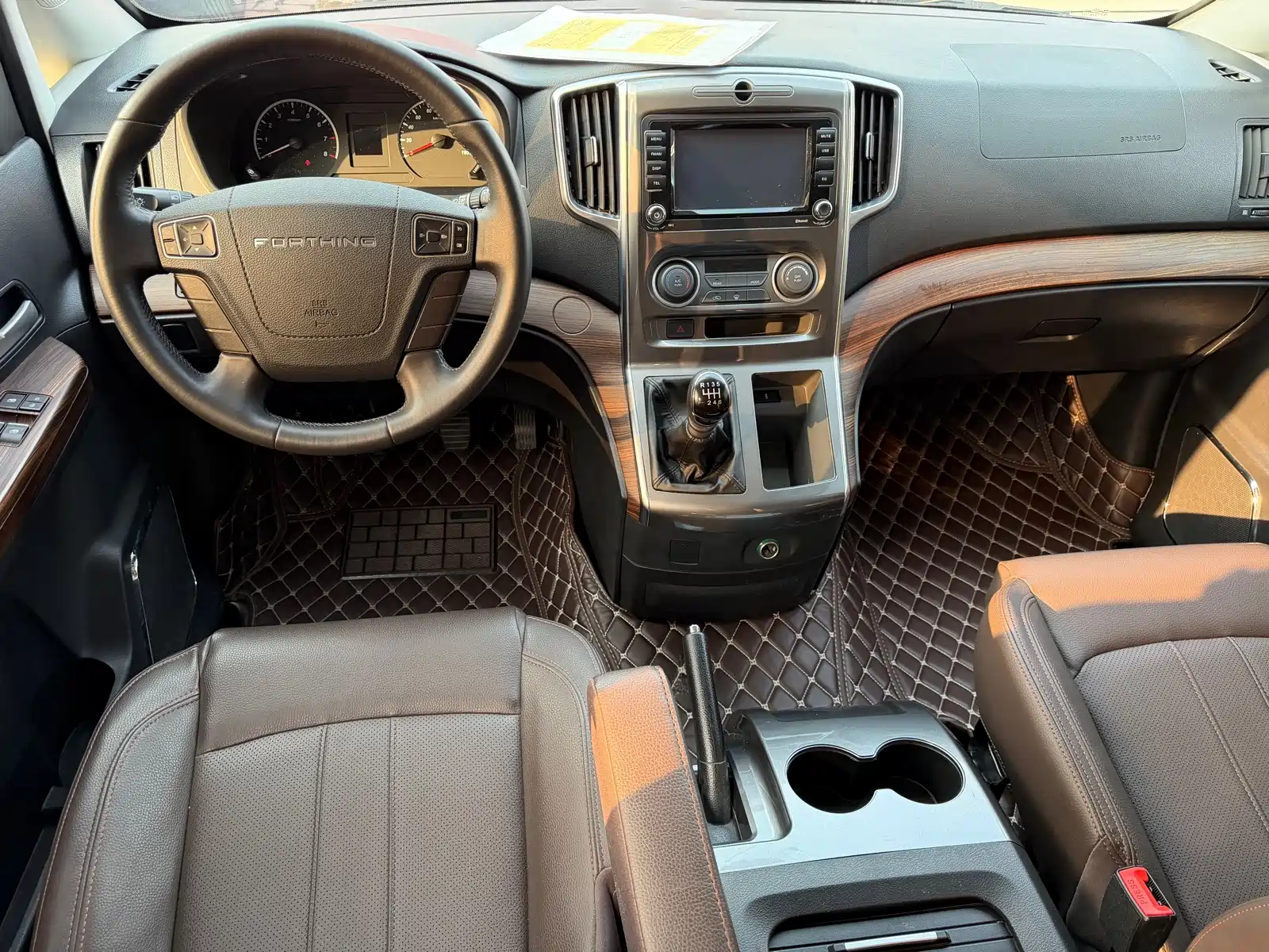 Photo 16 - Dongfeng Fengxing Lingzhi PLUS
