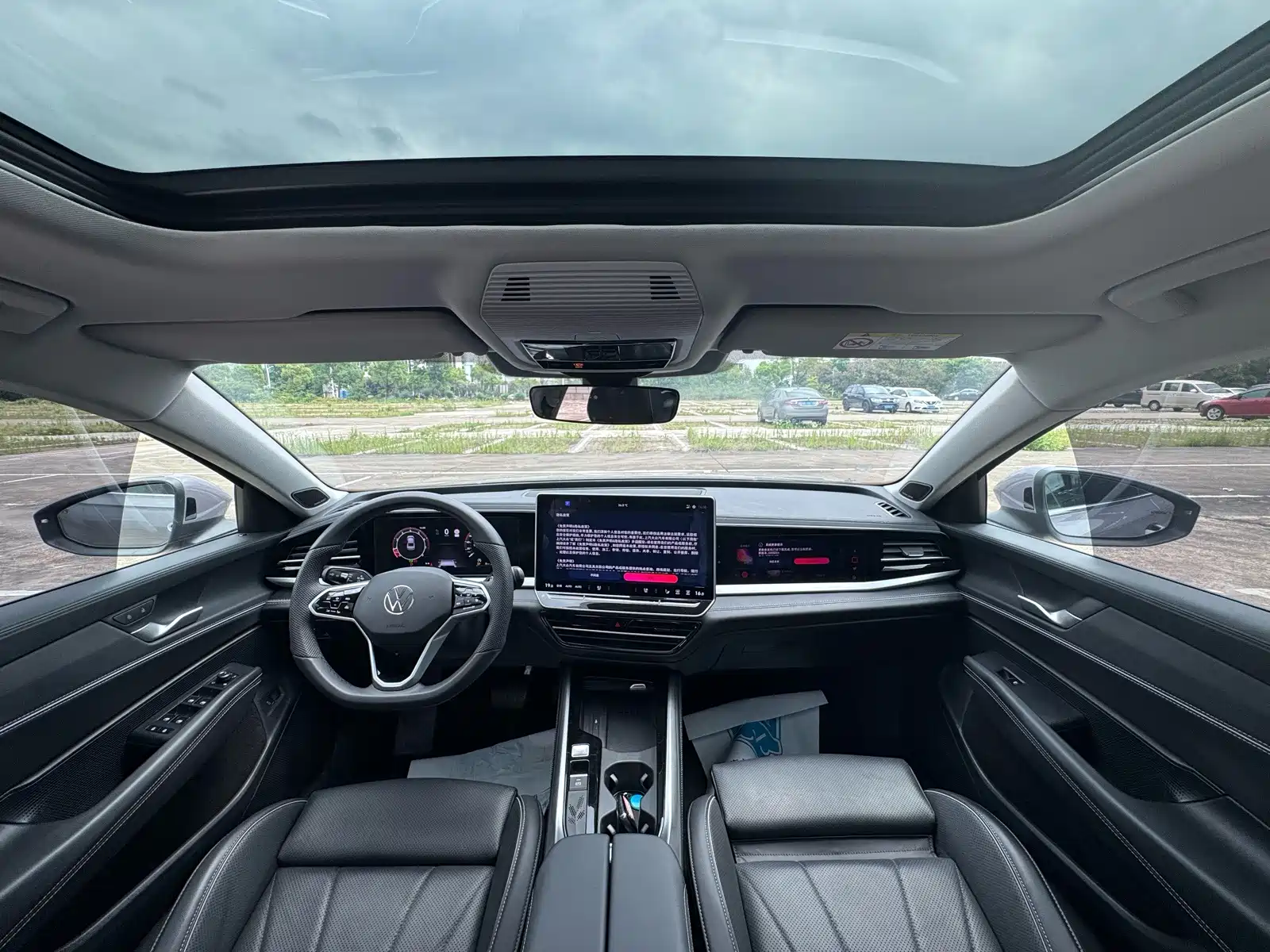 Фото 7 - Volkswagen Passat