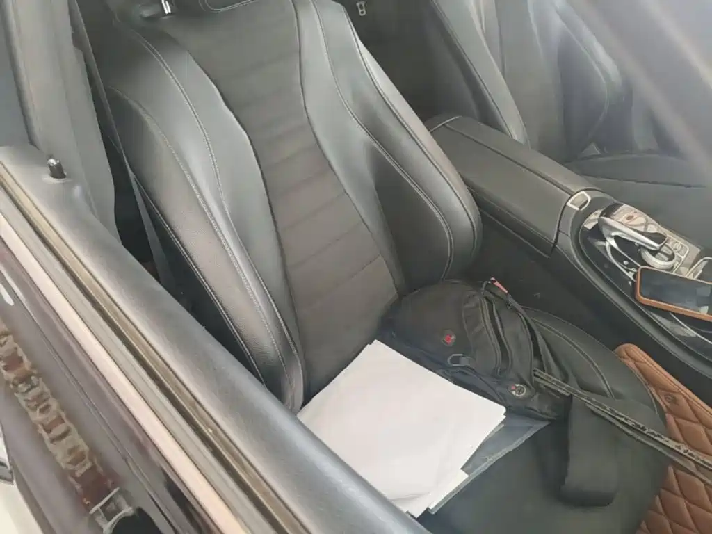 Фото 25 - Mercedes-Benz E-Class