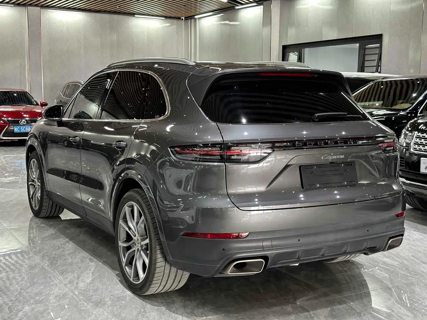 PORSCHE CAYENNE