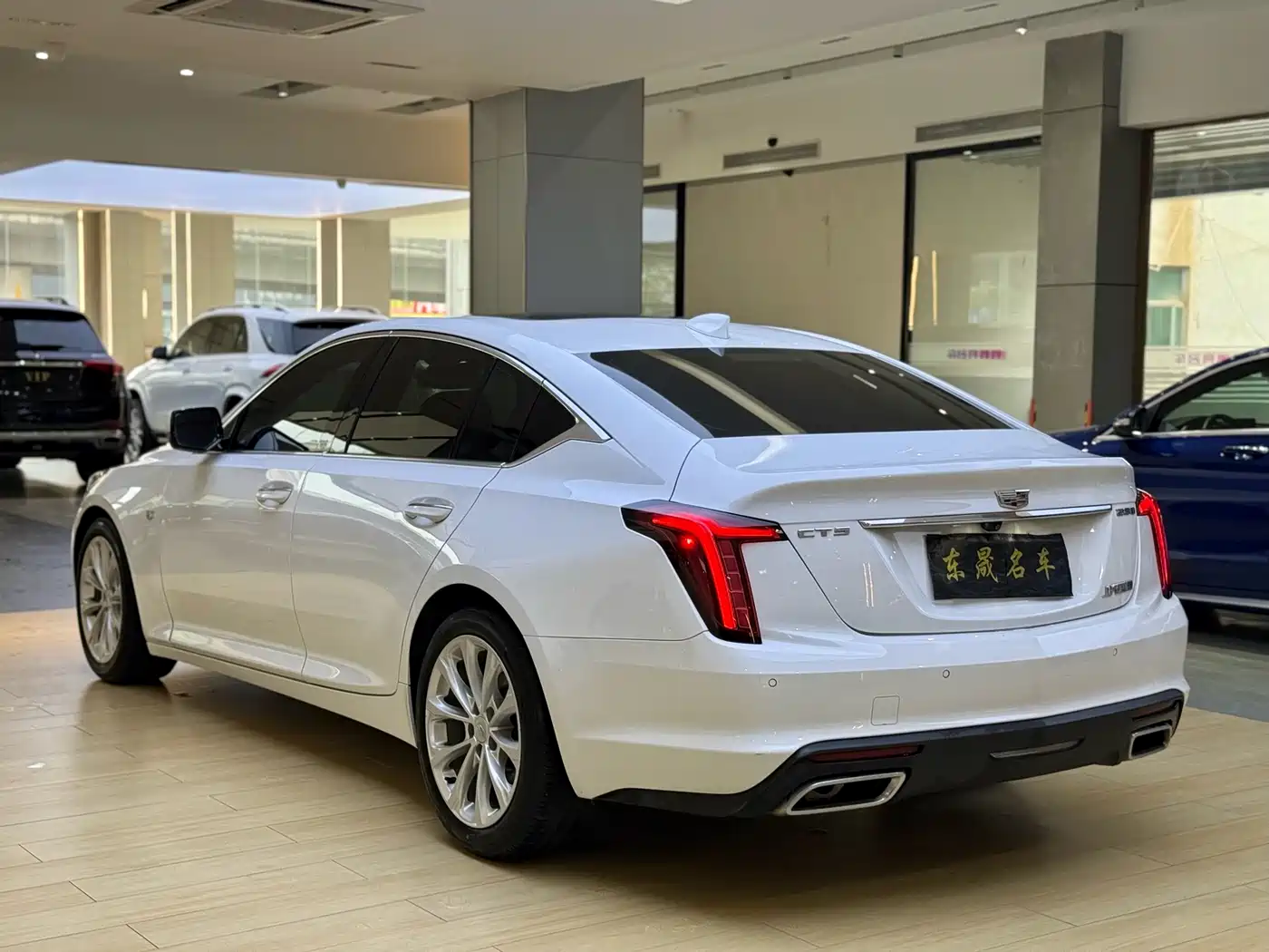 CADILLAC CT5