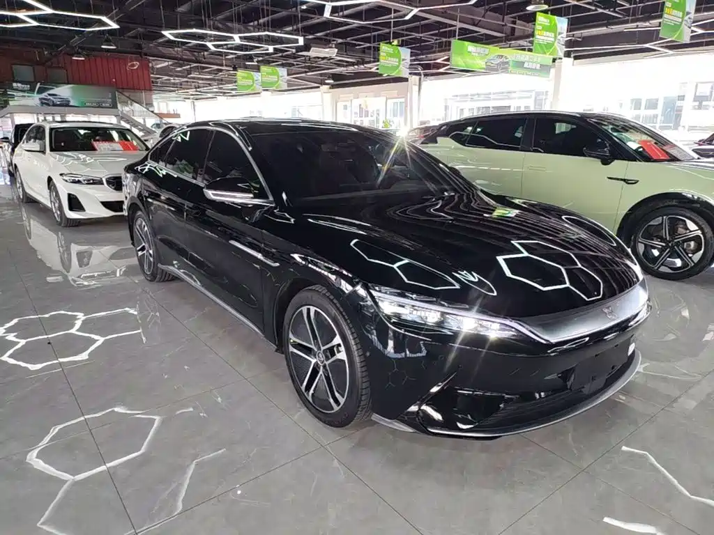 Фото 4 - BYD Han