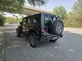 Photo 10 - Jeep Wrangler