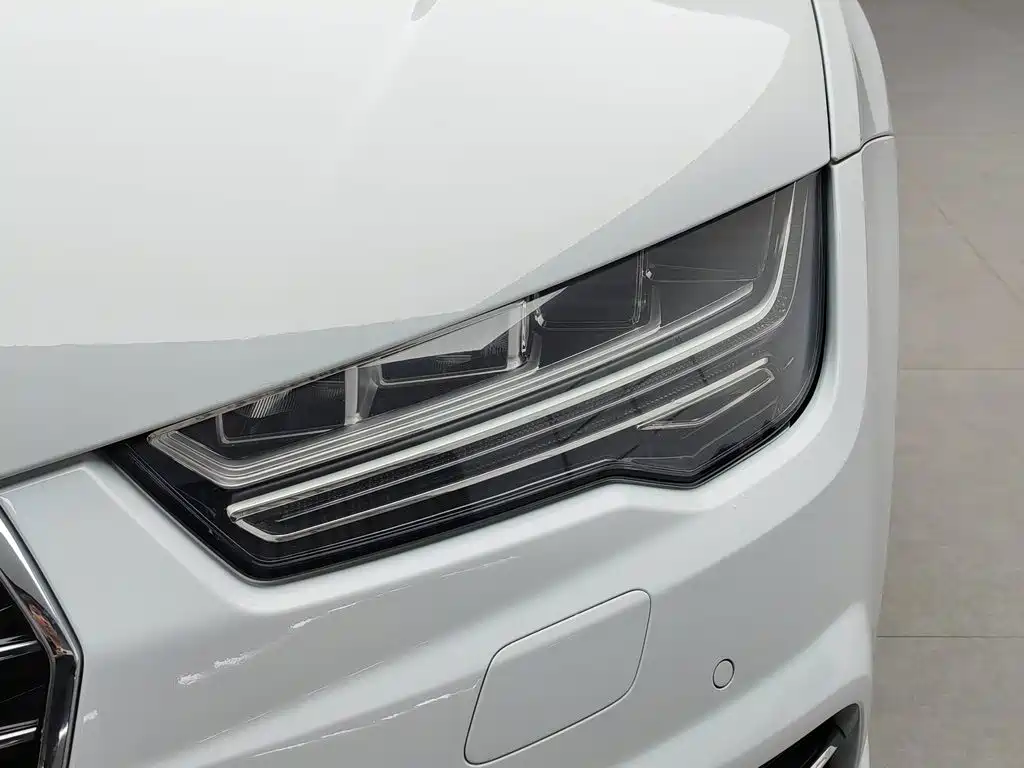 Фото 7 - Audi A7