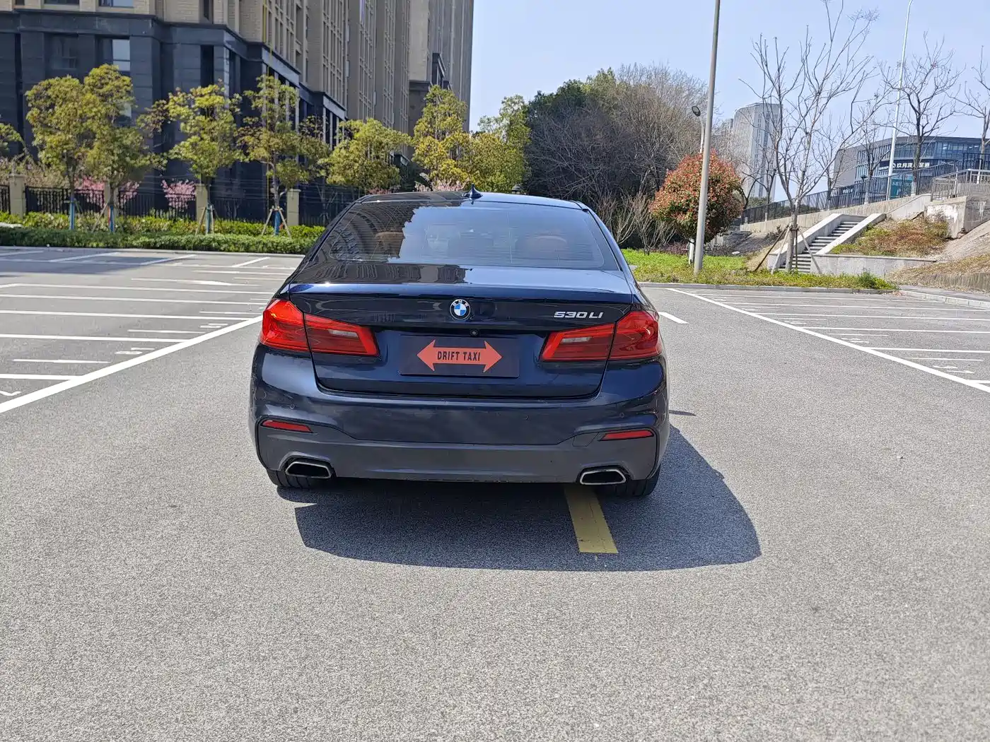 BMW 5 Series 2018 530Li Leading M Sport Package фото 18
