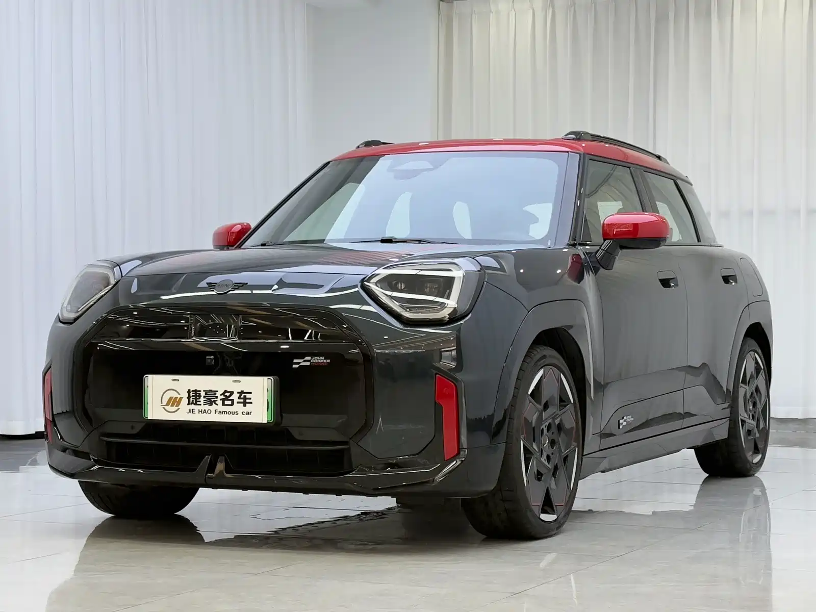 Photo 1 - MINI Electric MINI JCW