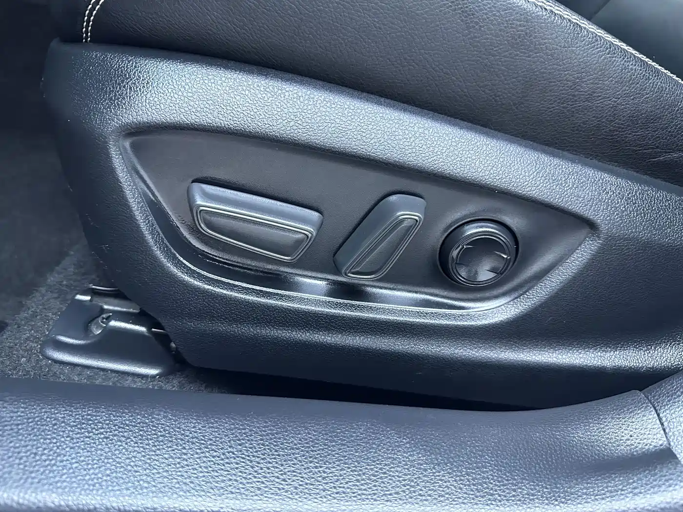 Фото 20 - Toyota Corolla