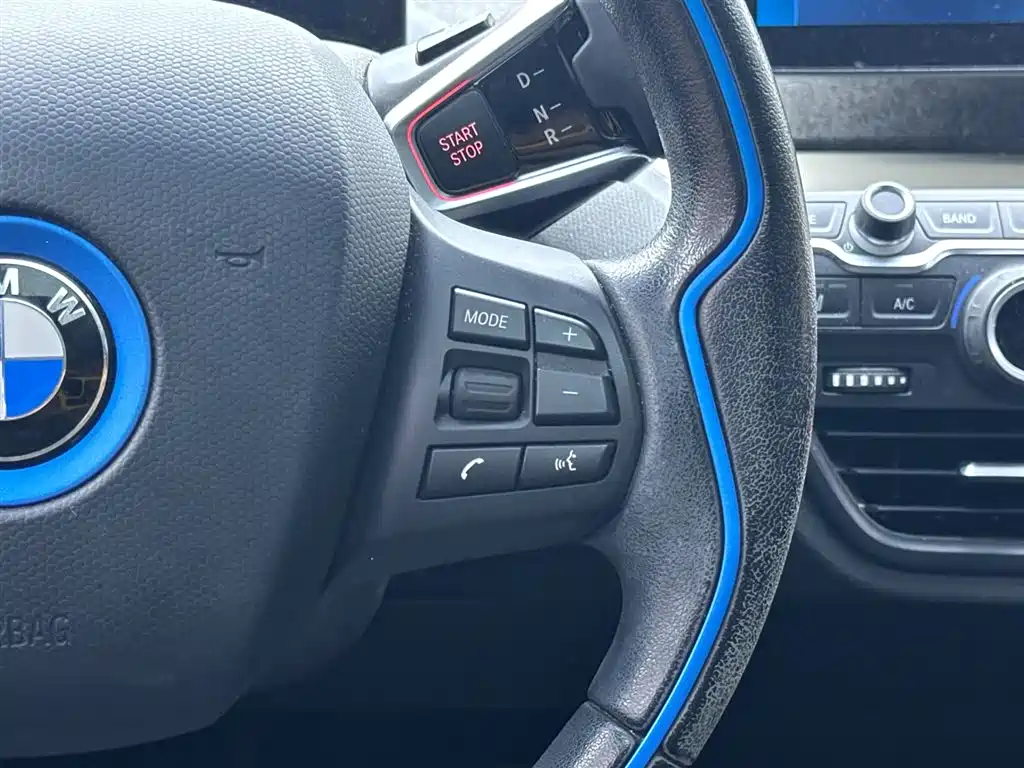 صورة 16 - BMW i3 (Import)