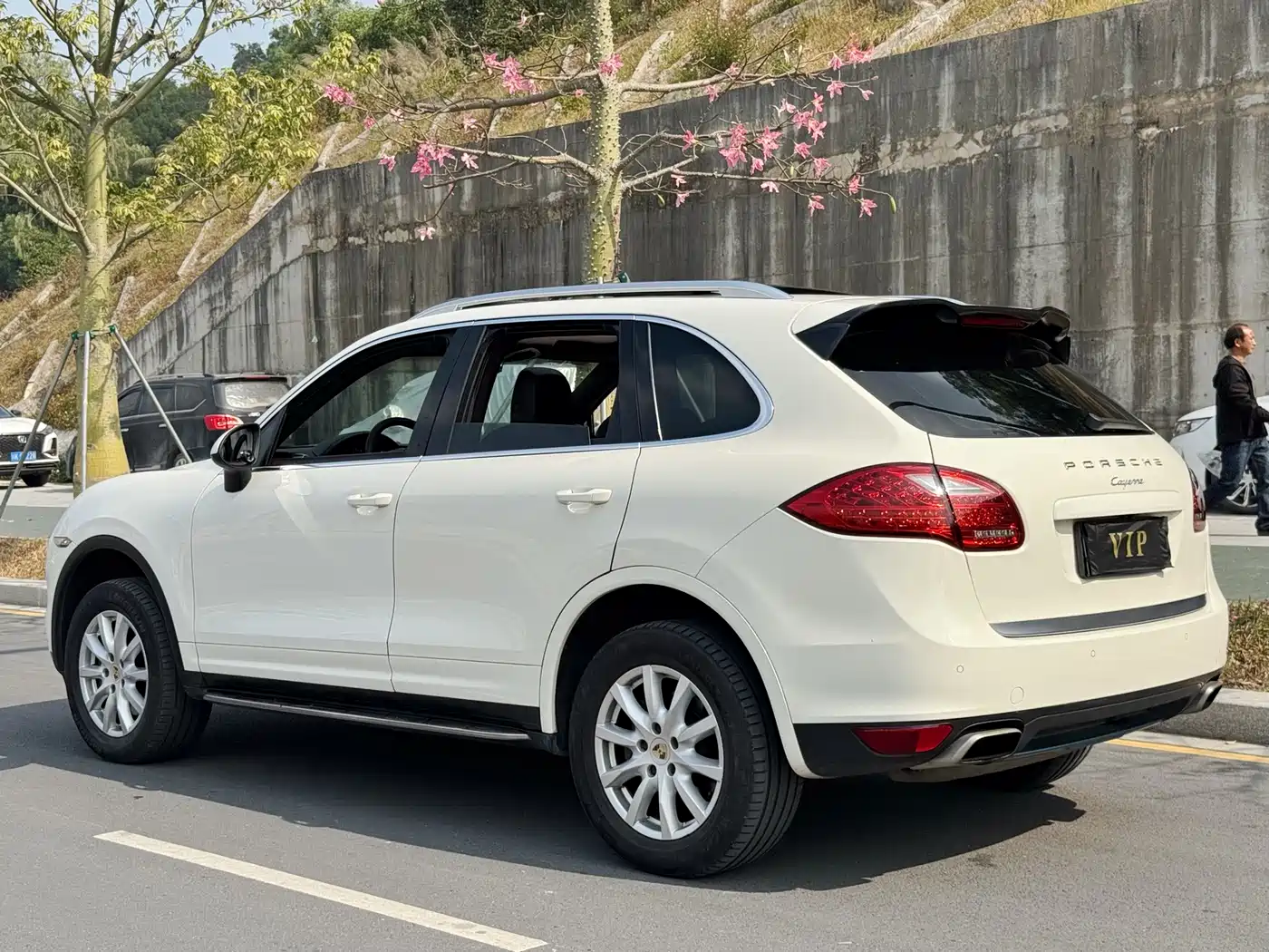 Porsche Cayenne 2011 Cayenne 3.0T фото 28