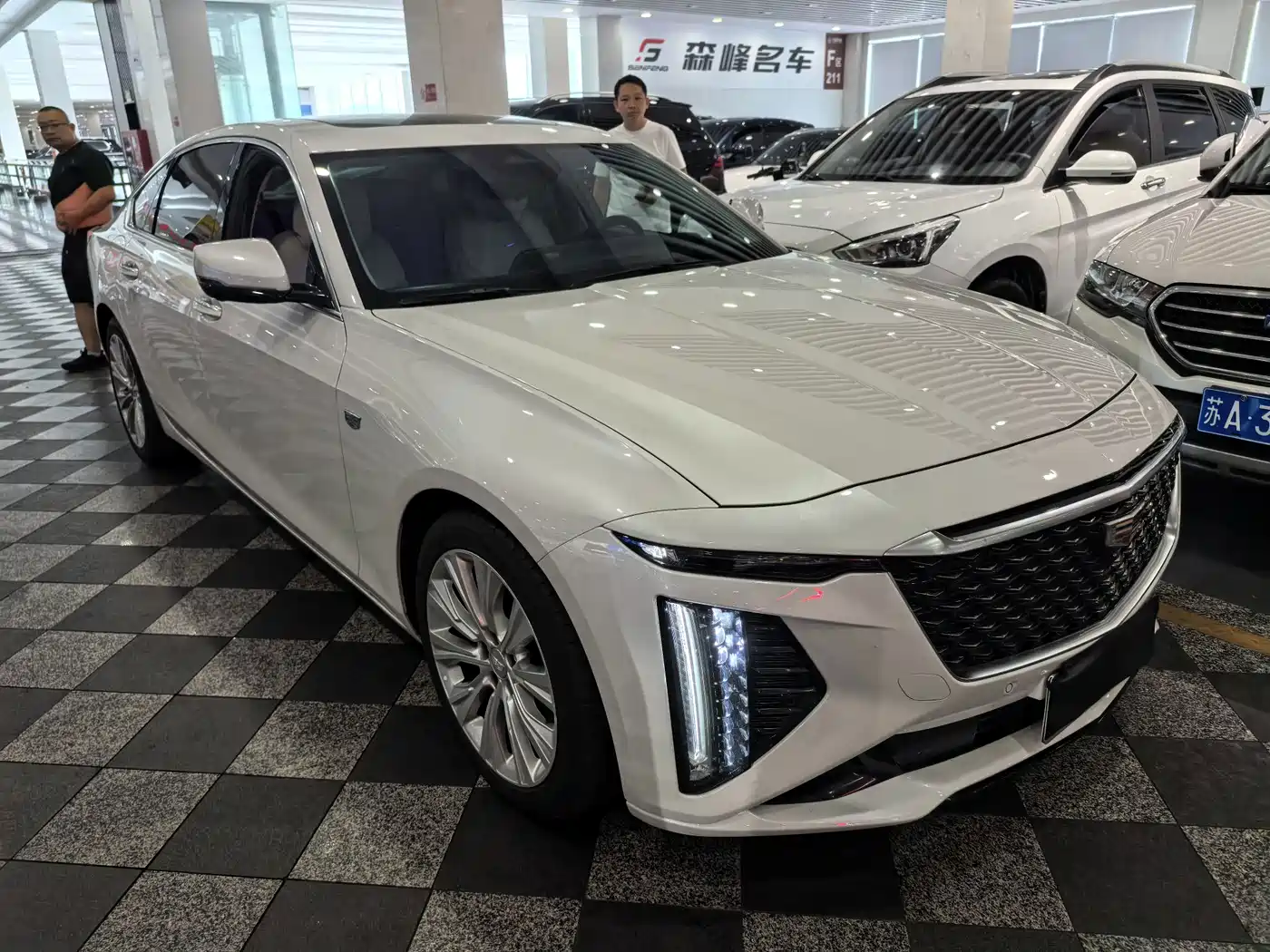 Cadillac CT6 2025 2023 28T Premium Model