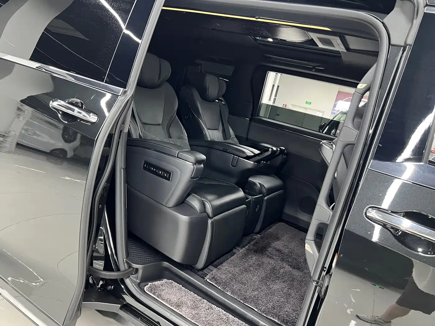 Lexus LM 2024 2023 500h 6-Seater Prestige Edition