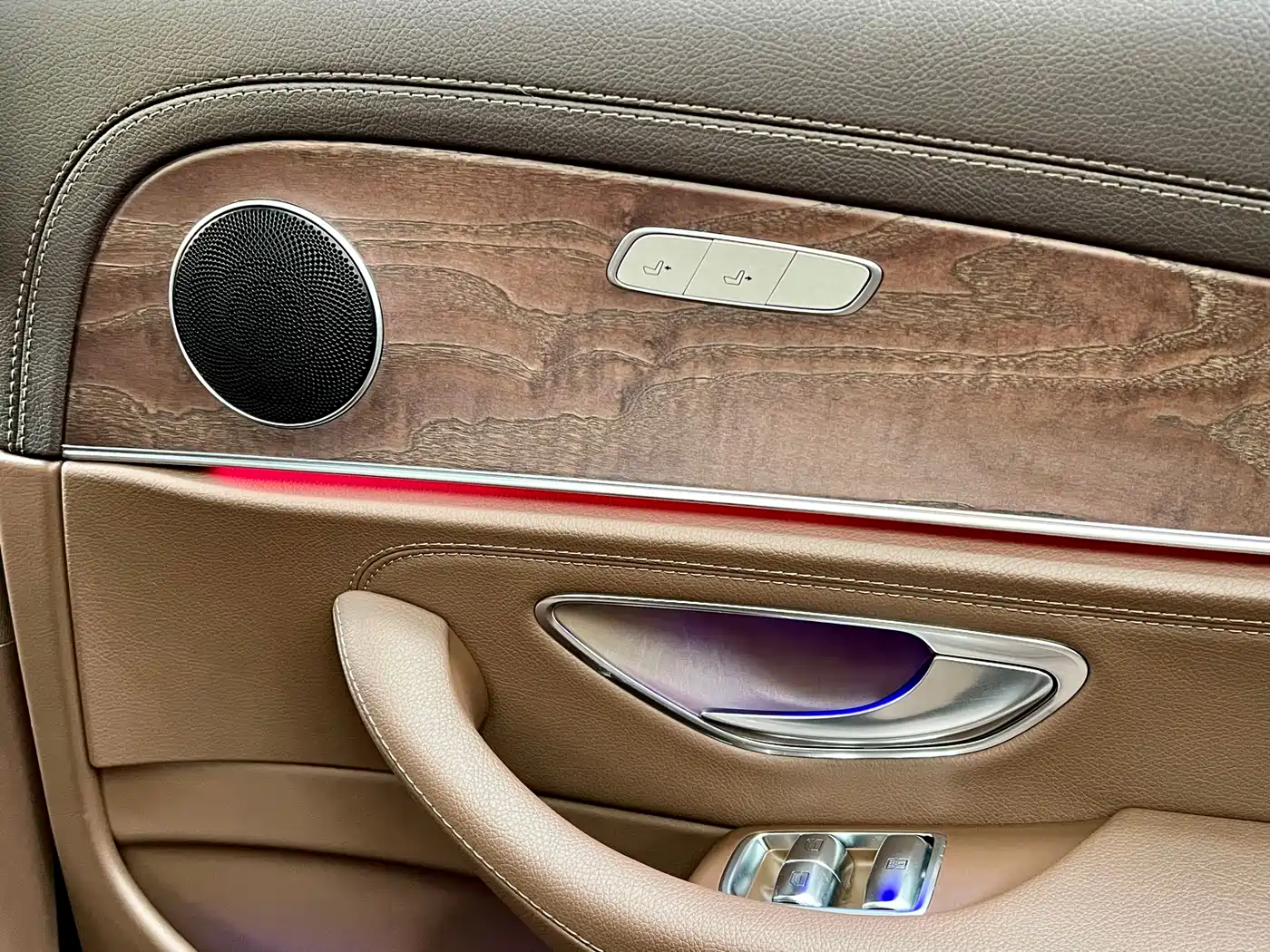 Mercedes-Benz E-Class 2021 E 300 L Fashion фото 25
