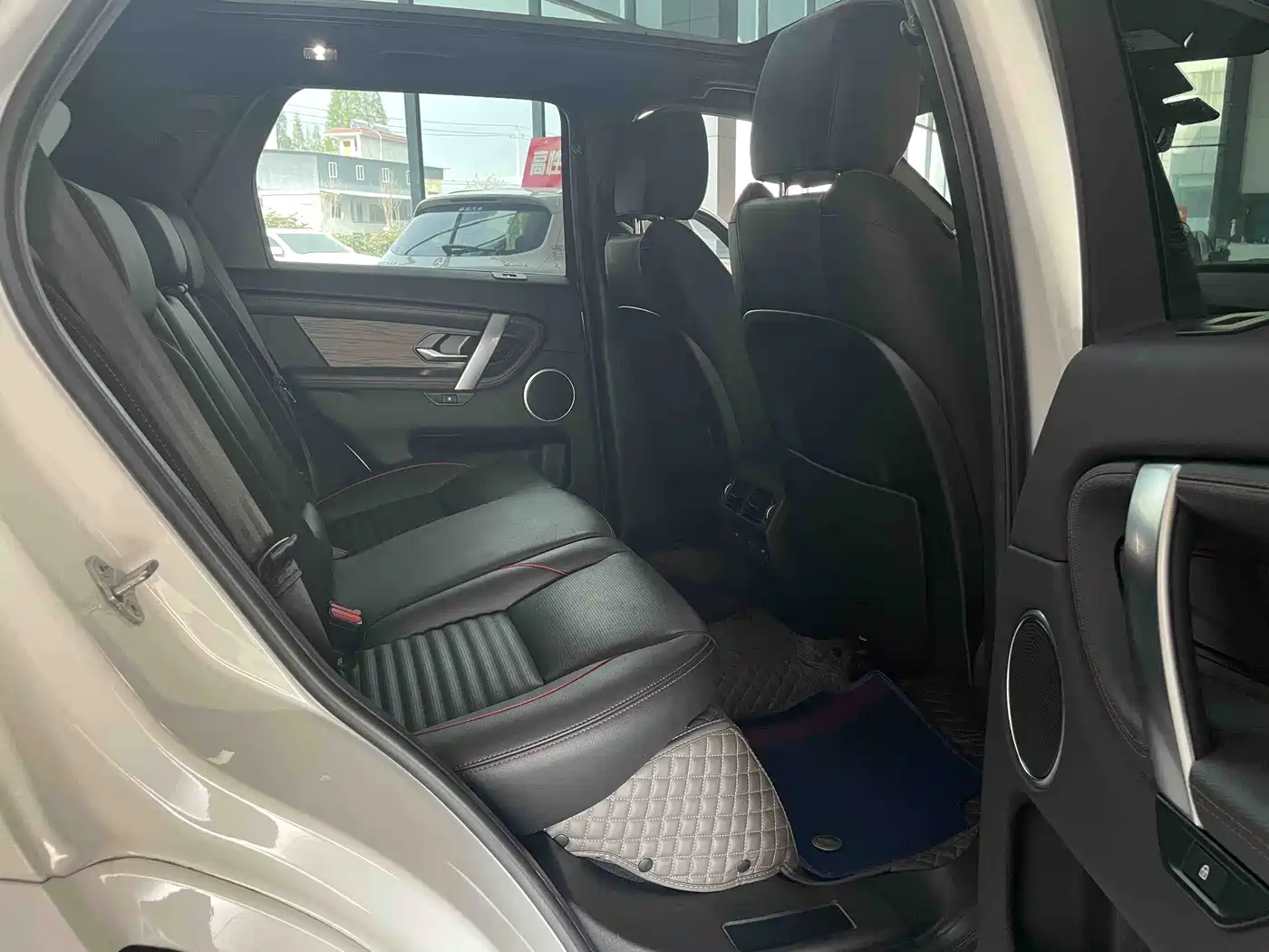 Land Rover Discovery Sport 2021 249PS R-Dynamic S Performance Edition фото 10