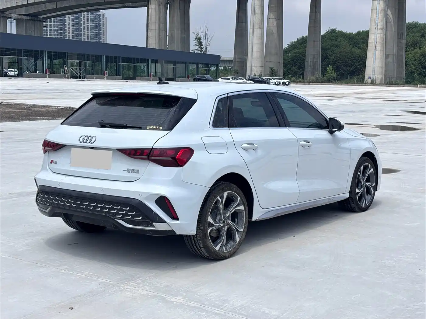 Photo 8 - Audi A3