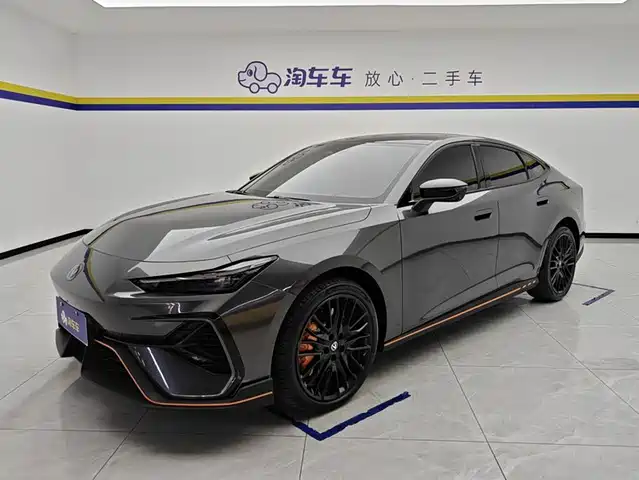 Changan UNI-V 2025 2.0T Sport Version — фото 1