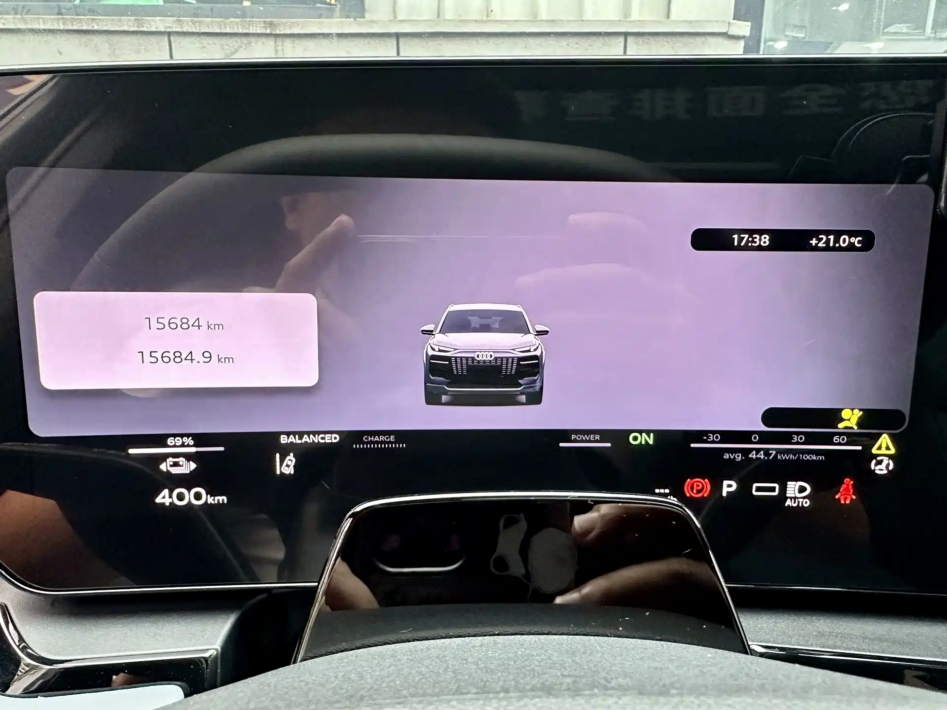 Фото 16 - Audi Q6L e-tron
