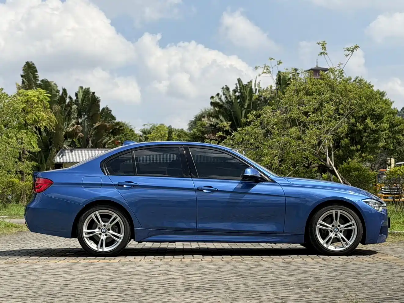 BMW 3 Series 2019 320i M Sport Package фото 7