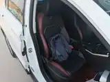 Фото 25 - Geely Coolray