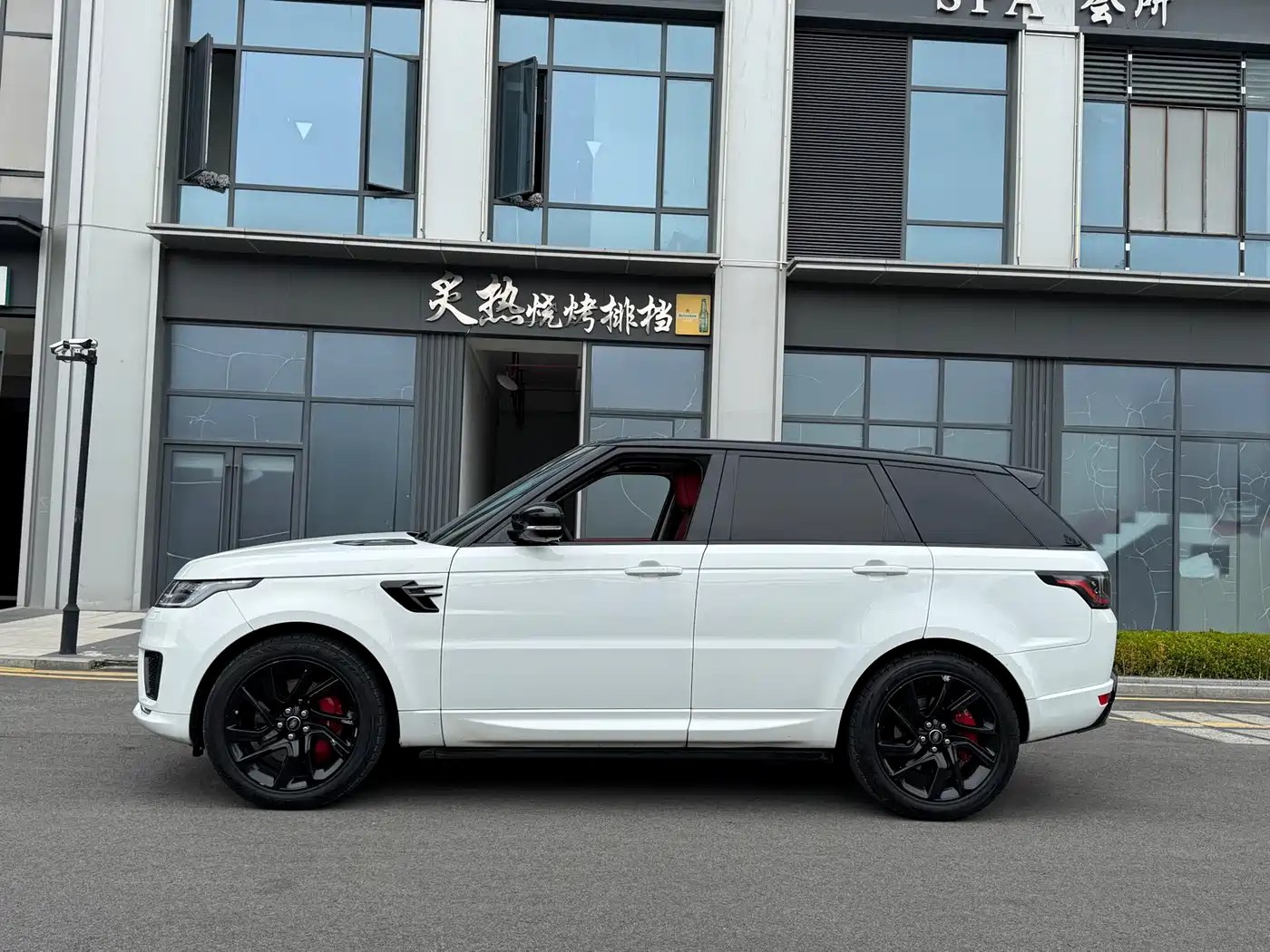 Land Rover Range Rover Sport 2018 3.0 SC V6 HSE DYNAMIC фото 3